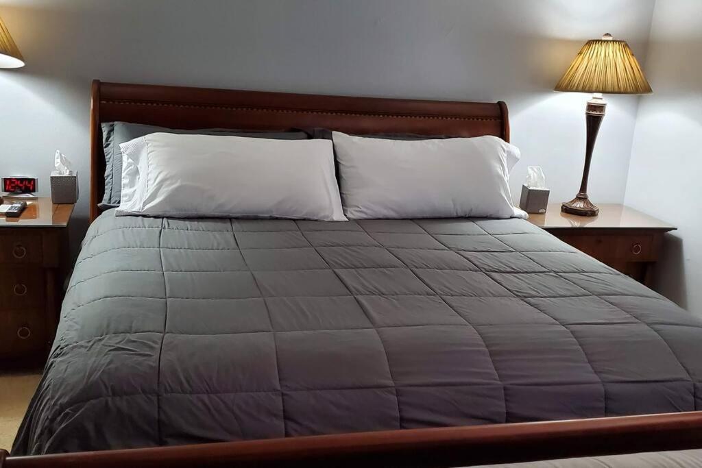 Fully Furnished, Beautiful, Spacious Two Bedroom Condo Lauderhill Kültér fotó