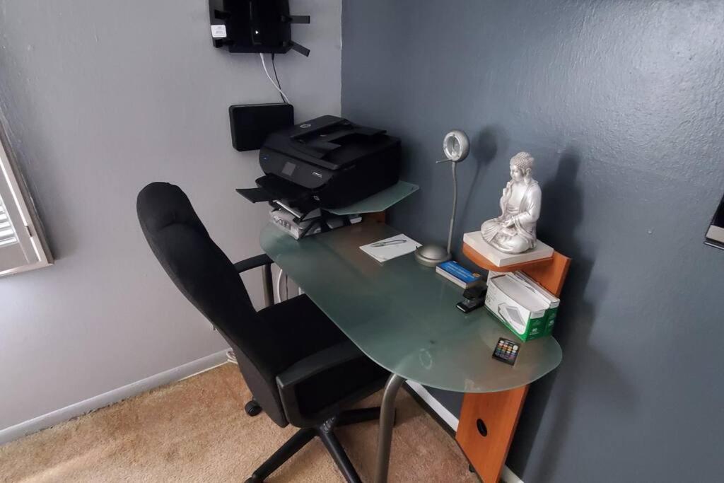 Fully Furnished, Beautiful, Spacious Two Bedroom Condo Lauderhill Kültér fotó