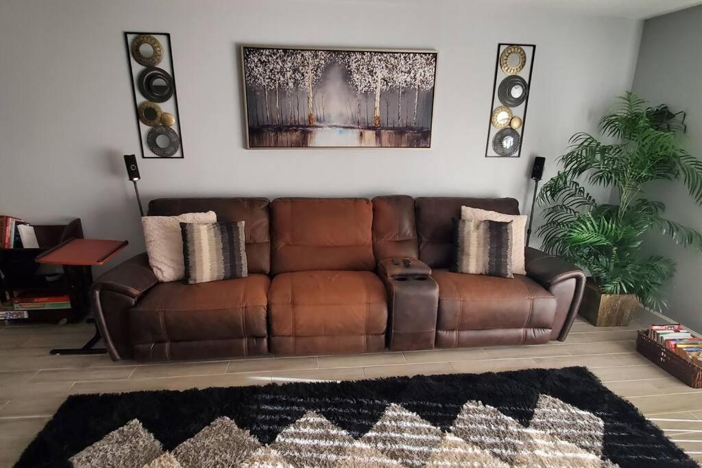 Fully Furnished, Beautiful, Spacious Two Bedroom Condo Lauderhill Kültér fotó