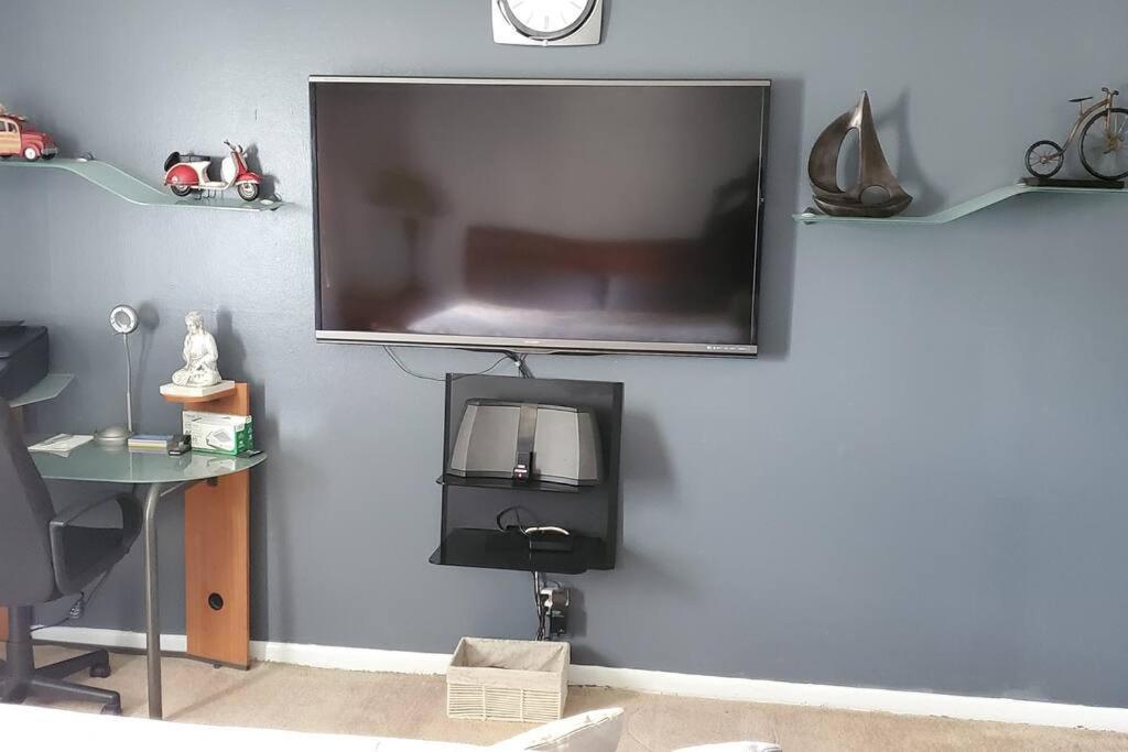 Fully Furnished, Beautiful, Spacious Two Bedroom Condo Lauderhill Kültér fotó
